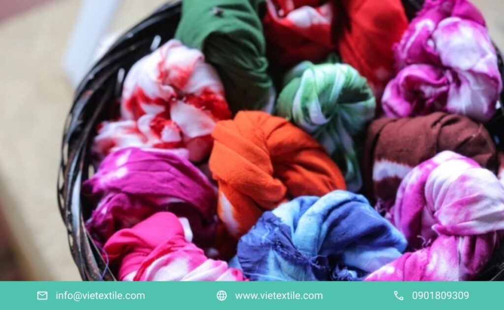 Tie-dye Wash – Một Loại Wash Phổ Biến Cho Phong Cách Loang Màu Cá Tính 3 Quy Trình Để Tạo Ra Tie-dye Wash