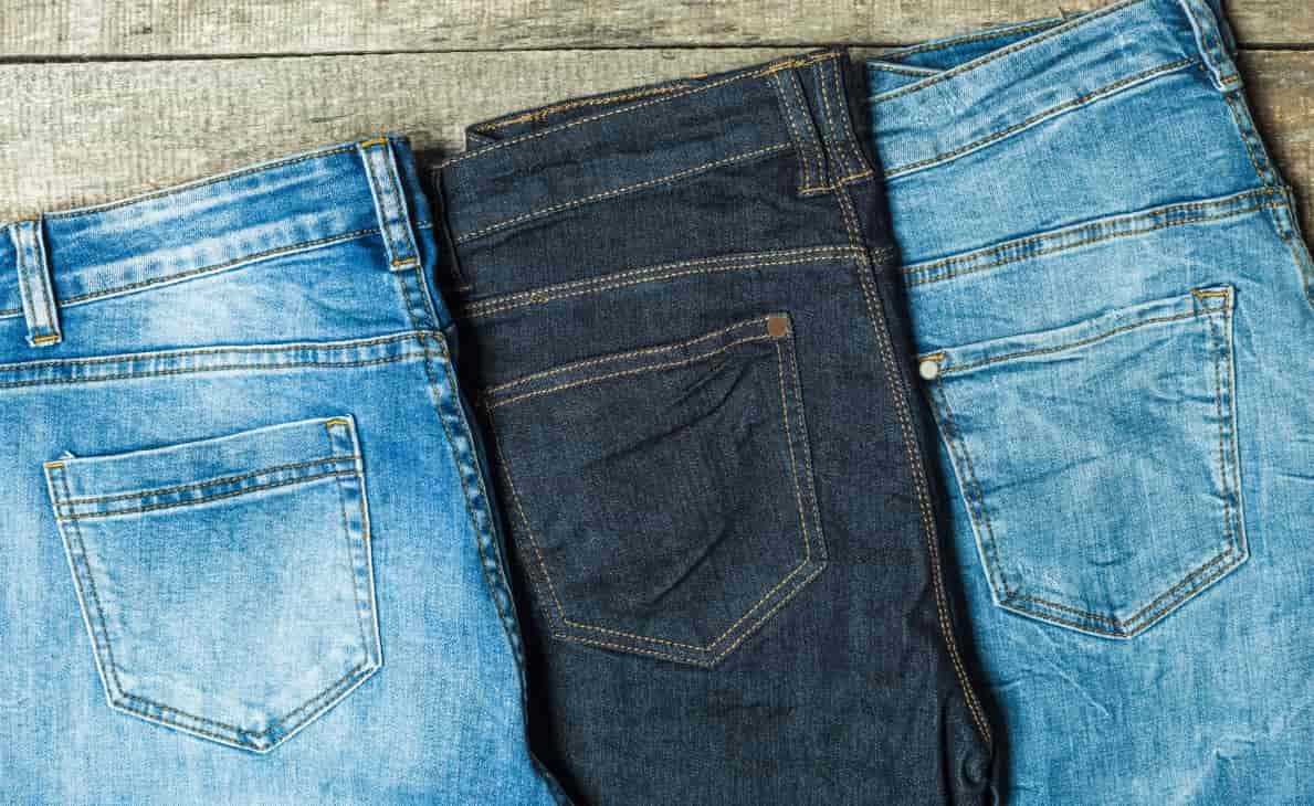 Sand Wash Process: Sandblasting Combined with Bleach – Creating a Vintage Two-Tone Effect