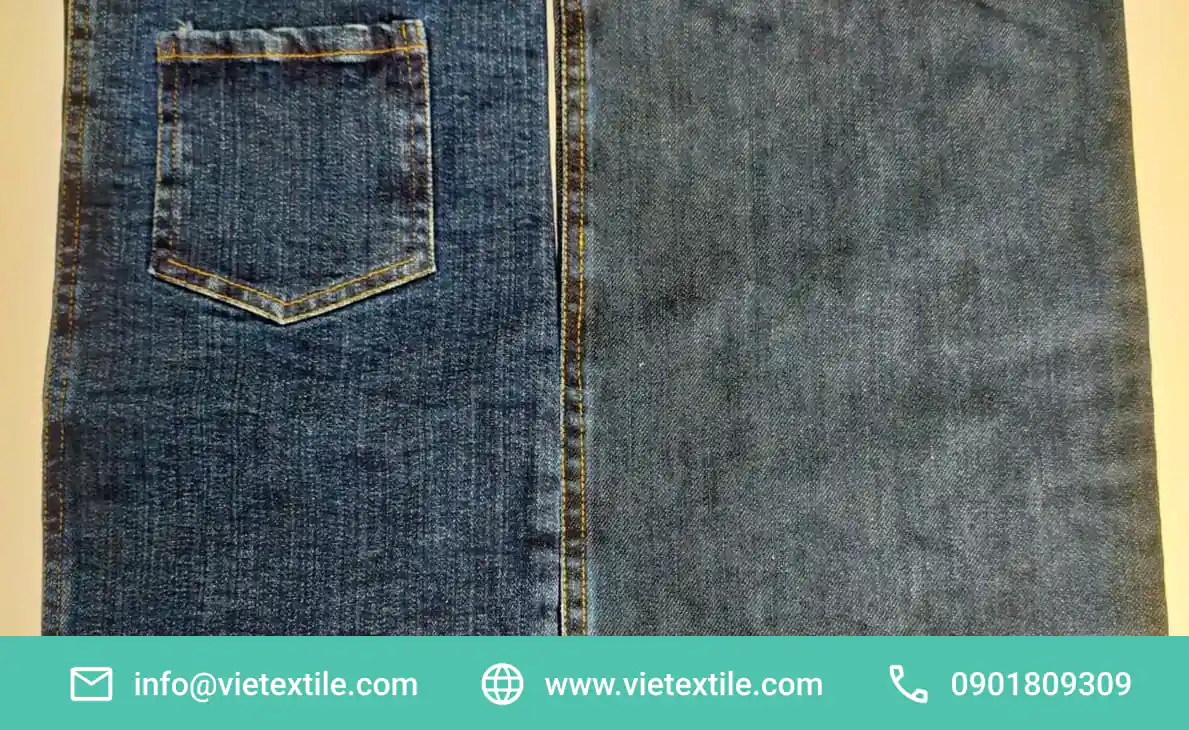 Hai mẫu denim: trái là quần jean wash có túi sau, phải là vải denim tối màu chưa wash/khác wash. Hình ảnh mô tả quần jean wash là gì và hiệu ứng xử lý.